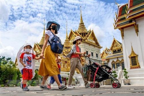 Thailand collects tourist fees with international visitors from 2022