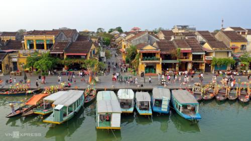 Quang Nam welcomes 200 US tourists on November 17, 2021
