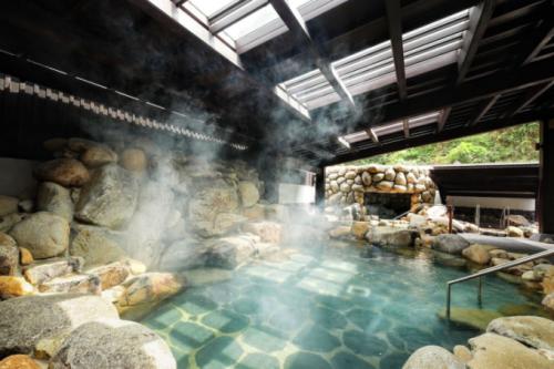 Quang Ninh develops tourism in four seasons after opening