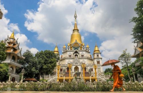 Tours that first appeared in Ho Chi Minh City in 2021