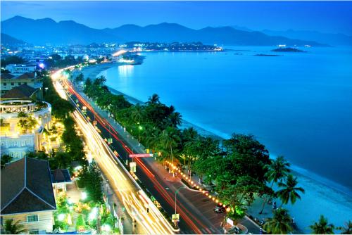Hanoi and Danang are listed in world’s top 10 trending destinations in 2018