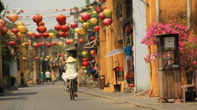 Highlights of the Central Vietnam in 6 days